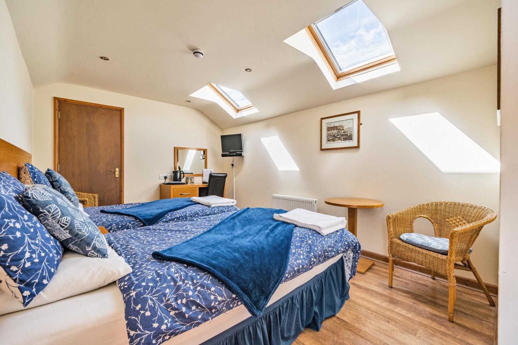 Hotel The Golden Fleece Chard Zimmer foto